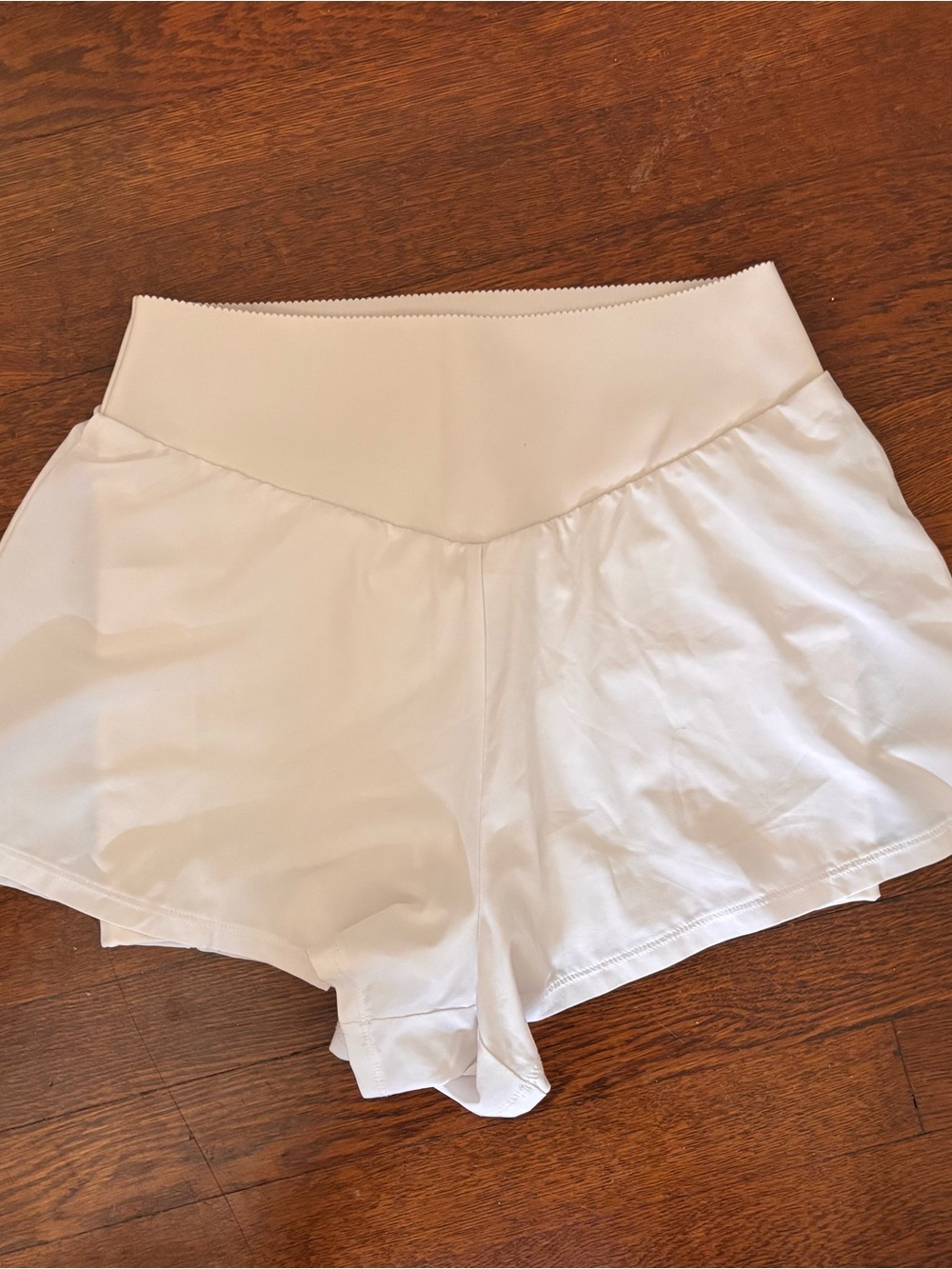 Oysho Compression Butterfly Tennis White Shorts Size Small with Pocket
